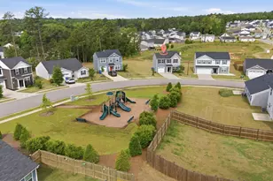 389 Saskatoon Dr, Hopkins, SC 29061 - Photo 31