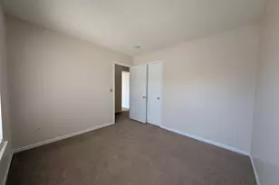 19 Fountain Lake Dr, Columbia, SC 29209 - Photo 35