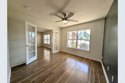 19 Fountain Lake Drive, Columbia, SC 29209 - Photo 11