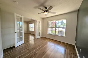 19 Fountain Lake Dr, Columbia, SC 29209 - Photo 11