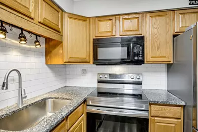 1825 Saint Julian Place 9B, Columbia, SC 29204 - Photo 11