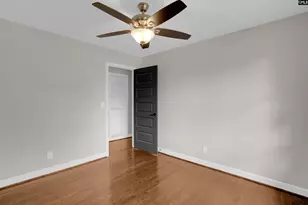 955 Laurie Ln, Columbia, SC 29205 - Photo 29