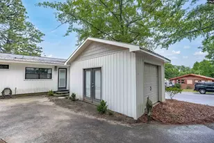 955 Laurie Ln, Columbia, SC 29205 - Photo 37