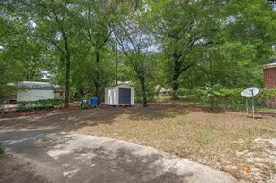 955 Laurie Ln, Columbia, SC 29205 - Photo 37