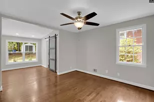 955 Laurie Ln, Columbia, SC 29205 - Photo 19