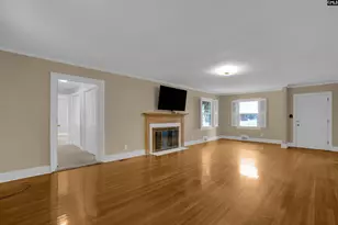 220 Nance St, Whitmire, SC 29178 - Photo 7