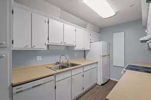 1908 Grays Inn Rd, Columbia, SC 29210 - Photo 11