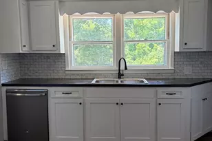 2545 Silverstreet Rd, Silverstreet, SC 29145 - Photo 5