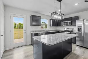 441 Trade Wind Ln, Hopkins, SC 29061 - Photo 1