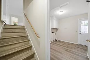 808 Kingsbridge Rd, Columbia, SC 29210 - Photo 13