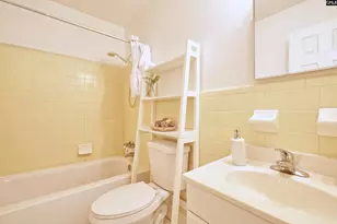 947 Laurie Ln, Columbia, SC 29205 - Photo 11