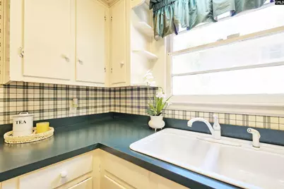 947 Laurie Ln, Columbia, SC 29205 - Photo 23