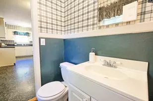 947 Laurie Ln, Columbia, SC 29205 - Photo 25