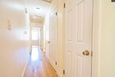 947 Laurie Ln, Columbia, SC 29205 - Photo 9