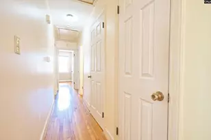 947 Laurie Ln, Columbia, SC 29205 - Photo 9