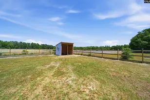 695 Hartzog, Barnwell, SC 29812 - Photo 37