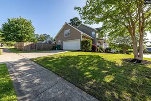 430 Keowee Dr, Lexington, SC 29072 - Photo 3