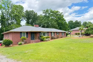 317 W 2nd Ave, Pamplico, SC 29583 - Photo 3