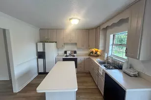 204 Haleywood Ln, West Columbia, SC 29170 - Photo 11