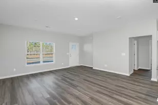 143 Middlesex Ct, Lugoff, SC 29078 - Photo 3