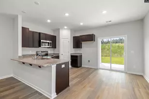 147 Middlesex Ct, Lugoff, SC 29078 - Photo 9