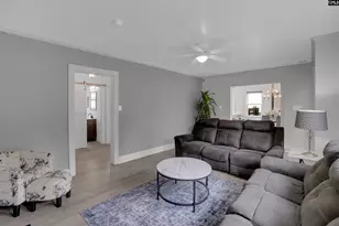 402 W Church St, Saluda, SC 29138 - Photo 7