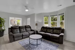 402 W Church St, Saluda, SC 29138 - Photo 5