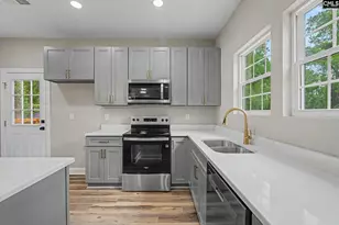 6488 Margate St, Columbia, SC 29203 - Photo 9