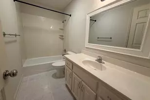 1038 N Guignard Dr, Sumter, SC 29150 - Photo 9