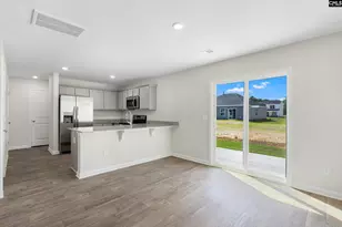 637 Marbled Teal Ln, Hopkins, SC 29061 - Photo 7
