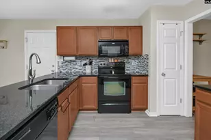 279 Hunters Mill Dr, West Columbia, SC 29170 - Photo 7