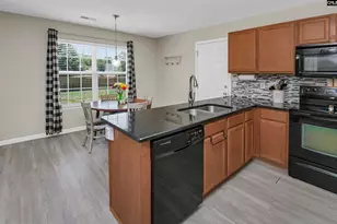 279 Hunters Mill Dr, West Columbia, SC 29170 - Photo 9