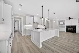 2023 Shallow Blf Ct, Lexington, SC 29072 - Photo 5