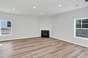 118 Middlesex Ct, Lugoff, SC 29078 - Photo 3