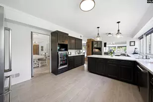 6211 Lakeshore Dr, Columbia, SC 29206 - Photo 9