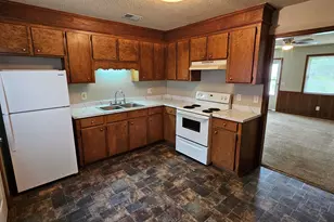 3904 Persimmon St, Columbia, SC 29205 - Photo 9