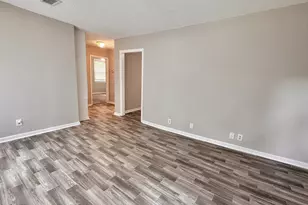 3626 Hydrangea St, Columbia, SC 29205 - Photo 3