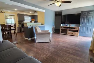 592 Medway Dr, Orangeburg, SC 29118 - Photo 5