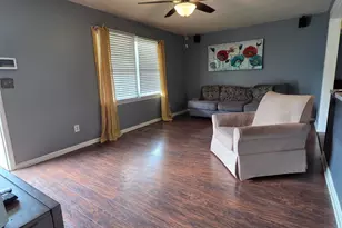 592 Medway Dr, Orangeburg, SC 29118 - Photo 3