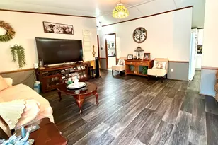 758 Maple St, Pelion, SC 29123 - Photo 9