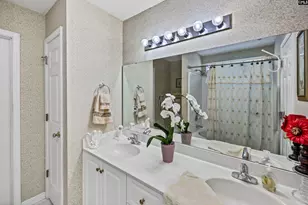 1033 Ivy Green Cir, Irmo, SC 29063 - Photo 9
