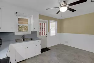 1528 Hazel St, Cayce, SC 29033 - Photo 5
