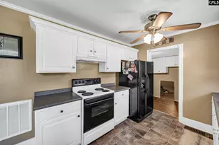 3714 Hydrangea St, Columbia, SC 29205 - Photo 11