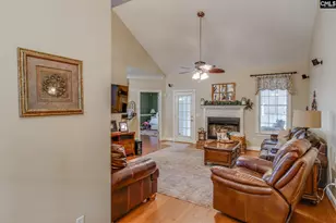 414 Hollenbeck Rd, Irmo, SC 29063 - Photo 5
