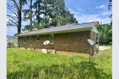 418 Magnolia Drive, Bishopville, SC 29010 - Photo 3