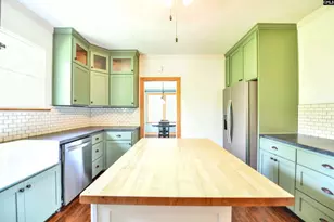 1721 Harrington St, Newberry, SC 29108 - Photo 17