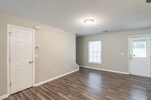 29 Wild Iris Ct, Columbia, SC 29209 - Photo 7