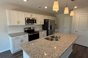 183 Laurinton Farms Dr, Hopkins, SC 29061 - Photo 5