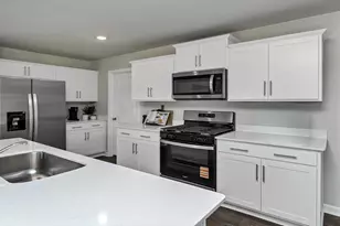 1095 Grand Oaks Dr, Columbia, SC 29203 - Photo 9
