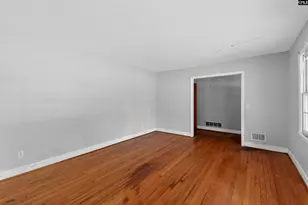 2807 Shampy St, West Columbia, SC 29170 - Photo 5